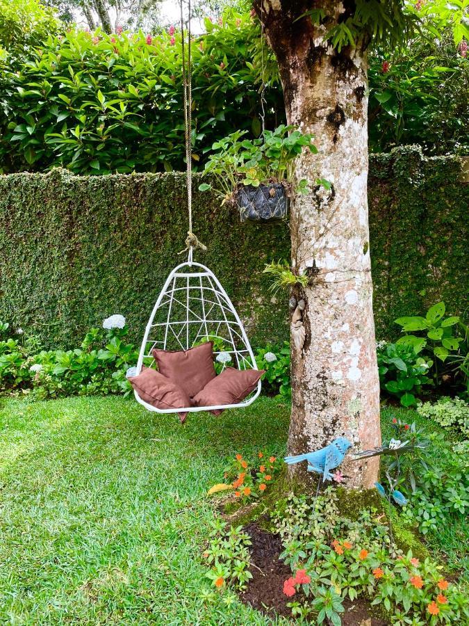 Casa Heidi, Apanecaヴィラ エクステリア 写真